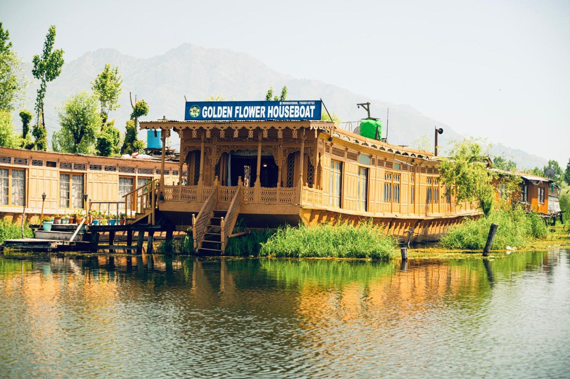 Golden Flower Heritage Houseboat Hotel Nagin Bagh Buitenkant foto