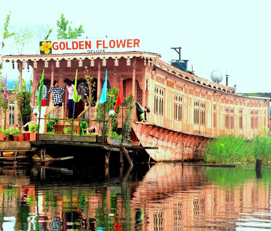 Golden Flower Heritage Houseboat Hotel Nagin Bagh Buitenkant foto